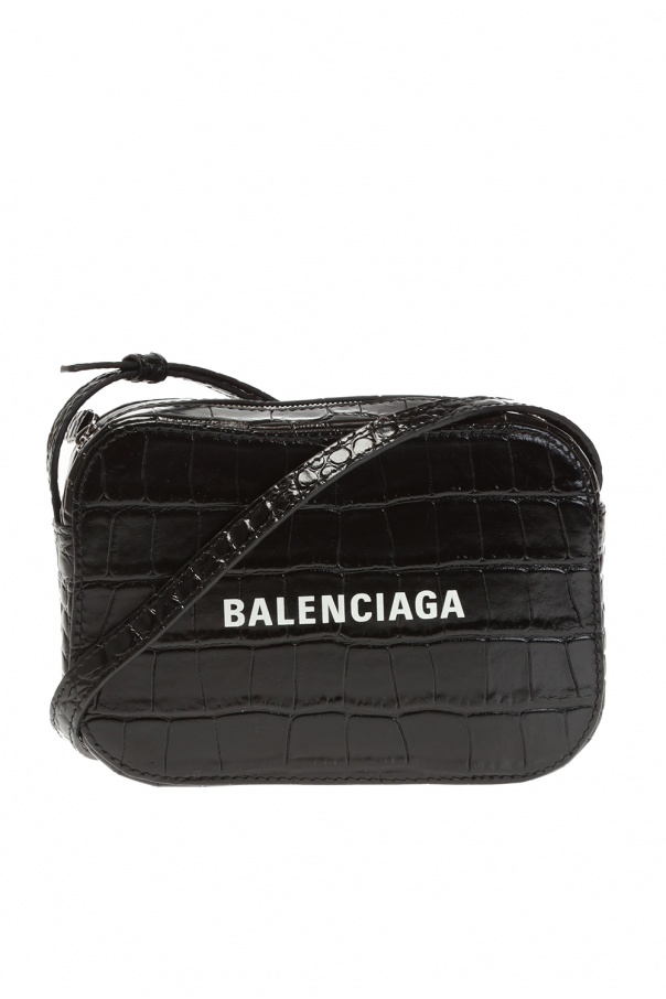 balenciaga everyday shoulder bag